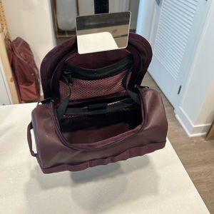 The north face base camp purple travel cannister